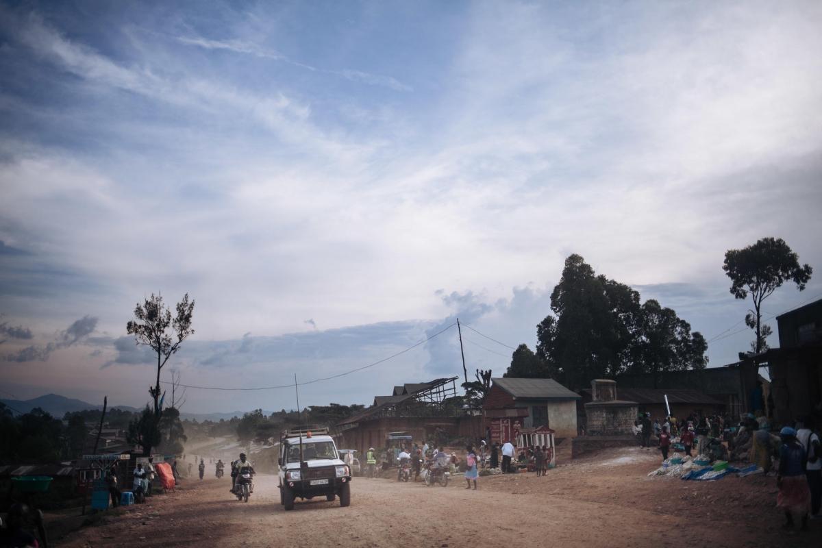 Des équipes de Médecins Sans Frontières se rendent à Kalunguta depuis le centre de traitement Ebola de Butembo. Novembre 2018. République démocratique du Congo.
 © Alexis Huguet