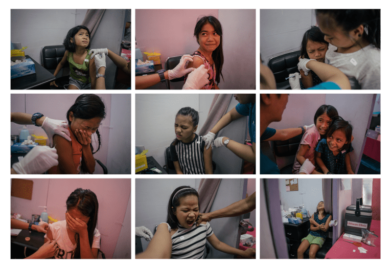 Des jeunes filles de Tondo, à Manille, dans la clinique de Likhaan pour une vaccination gratuite contre le PVH.
 © Hannah Reyes Morales