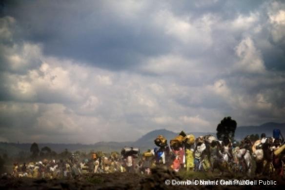 27 octobre 2008. Plus de 25 000 déplacés poussés à fuir de nouveau en raison des combats autour de Kibumba, entre Rutshuru et Goma.