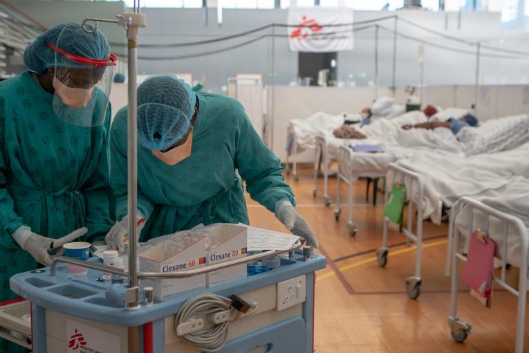 Hôpital de campagne de Khayelitsha en Afrique du sud. 