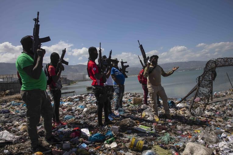 Exposition « À Port-au-Prince, la vie au gré des gangs » au Prix Bayeux Calvados-Normandie