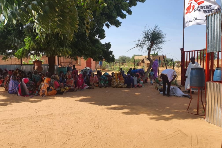 Vue du centre de santé MSF dans le camp de Zamzam. Soudan. 2022.