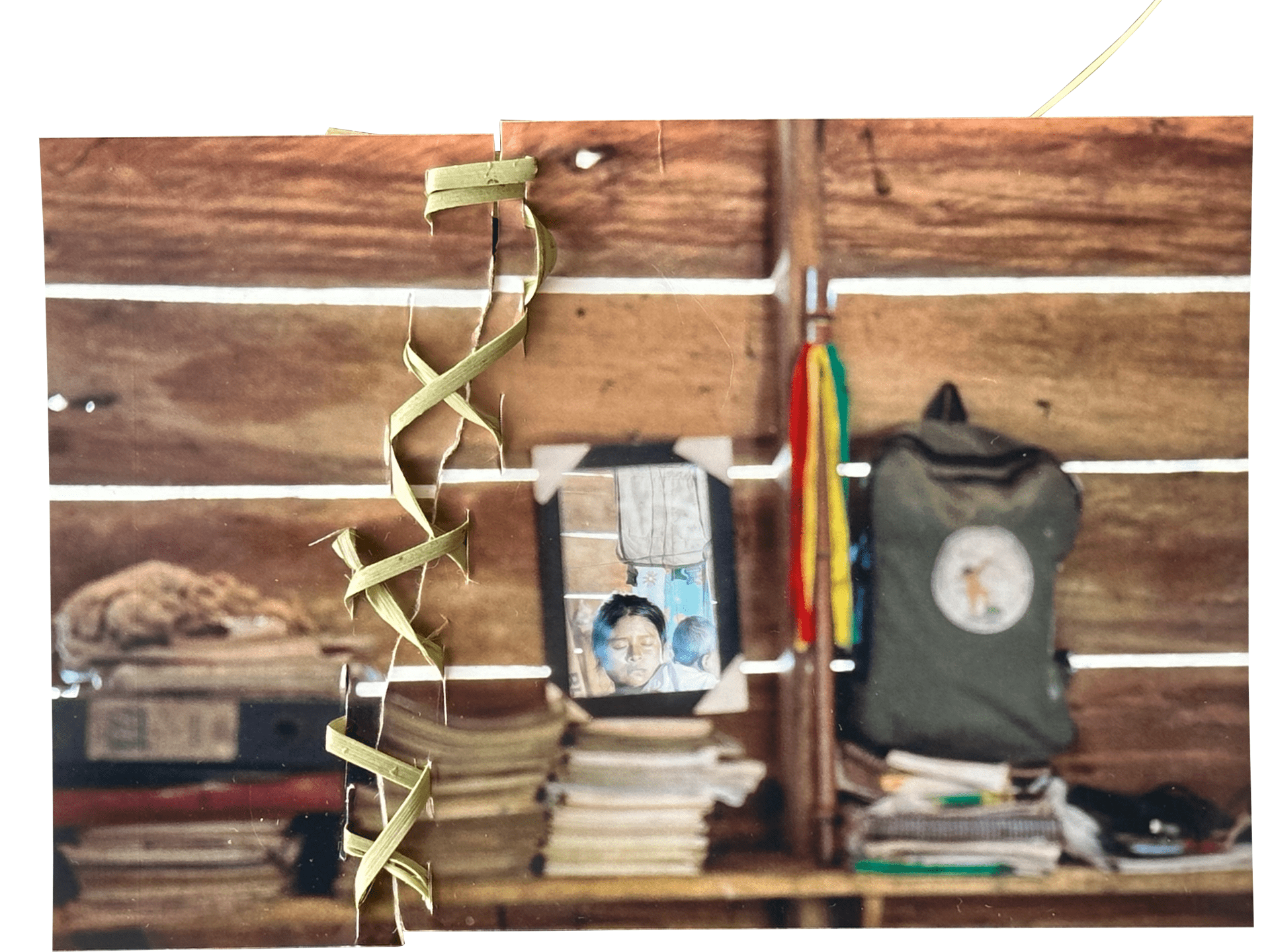 Photographie d'un membre de la protection civile autochtone assassiné par un groupe armé, guérie symboliquement par la guérisseuse traditionnelle Dilia de Puesto Indio. 