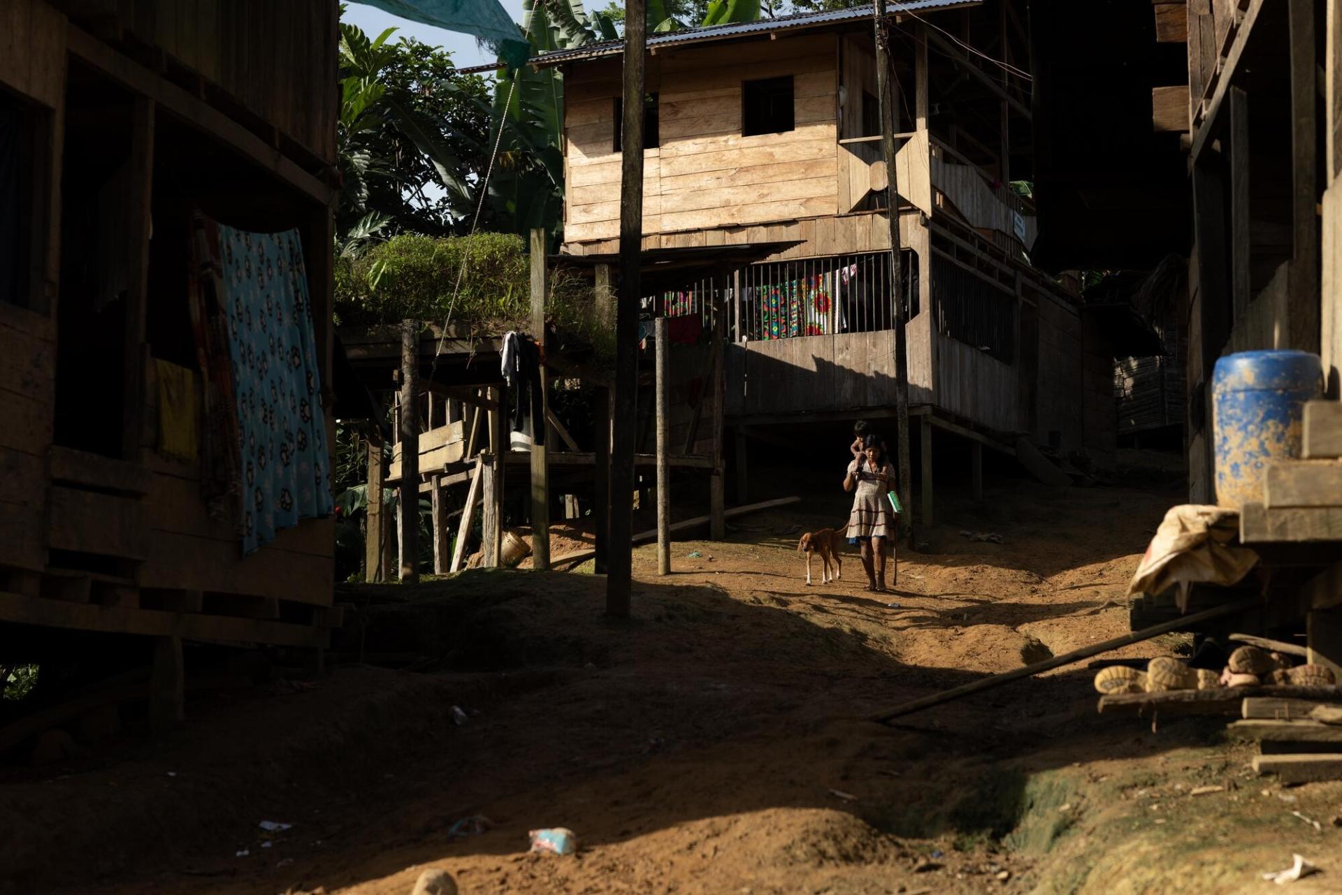 En mars 2023, un groupe de la protection civile autochtone a été attaqué alors que ses membres tentaient d'empêcher un groupe armé de rentrer dans leur village de Puesto Indio. Un enfant et un adulte ont été blessés.