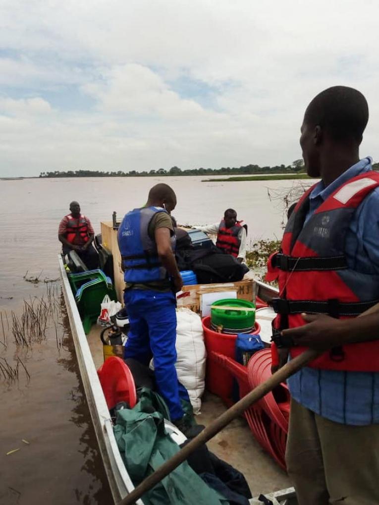 Au Malawi, certaines zones difficiles d’accès nécessitent l’emploi de bateaux ou d’hélicoptères.
 © MSF