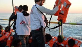 MSF porte secours à plus de 560 migrants en Méditerranée