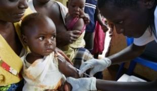 Vaccination contre la rougeole au Malawi  mai 2010