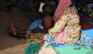 Déjà touché par une crise alimentaire et nutritionnelle sévère le Niger est confronté cette année à une importante épidémie de paludisme. Entre janvier et fin septembre 2010 plus de 2 300 000 cas avaient déjà été enregistrés dans le pays. H