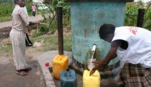 Le délabrement du système d'approvisionnement et d'évacuation de l'eau a été l'une des principales causes de l'épidémie de choléra.