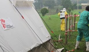 Photo d'une précédente épidémie d'Ebola prise en charge par MSF en Ouganda en 2012.