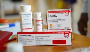 Médicaments comprenant de la bédaquiline, du prétomanid, du linézolide et de la moxifloxacine utilisés pour le traitement de la tuberculose résistante aux médicaments à l'hôpital régional de Mudug, soutenu par MSF, à Galkayo Sud, en Somalie en août 2024