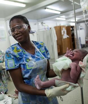 Centre de Référence en Urgence Obstétricale (CRUO) d MSF à Port-au-Prince, Haiti, Octobre 2015. 